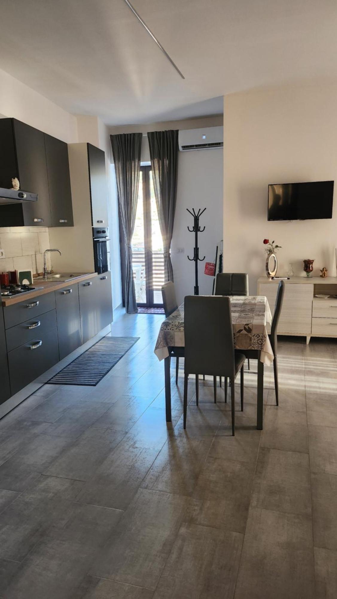 Home Di Giulietta Кастильоне ди Сичилия Екстериор снимка